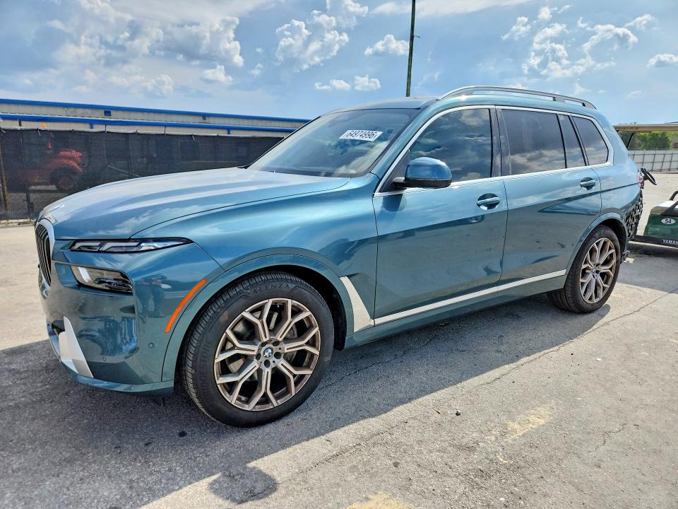 2025 BMW X7