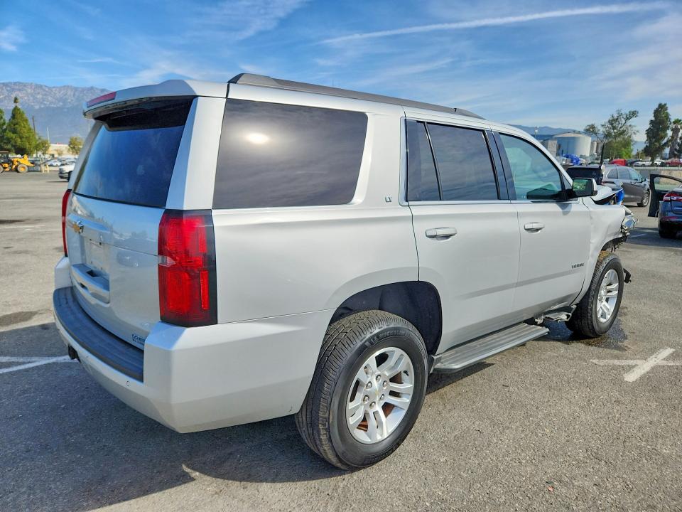 Photo 3 from auction – 2020 CHEVROLET TAHOE with VIN 1GNSCBKC9LR130207