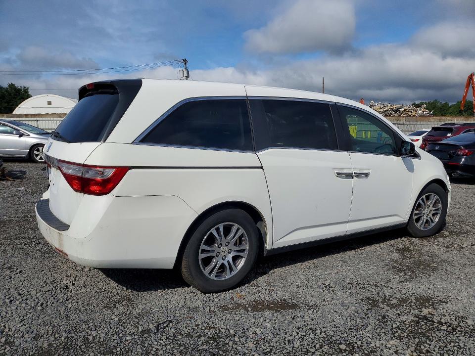 Photo 3 from auction – 2012 HONDA ODYSSEY with VIN 5FNRL5H64CB001775