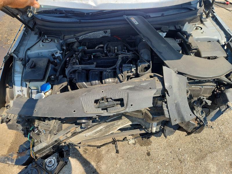 Photo 11 from auction – 2016 HYUNDAI SONATA with VIN 5NPE34AF2GH355532