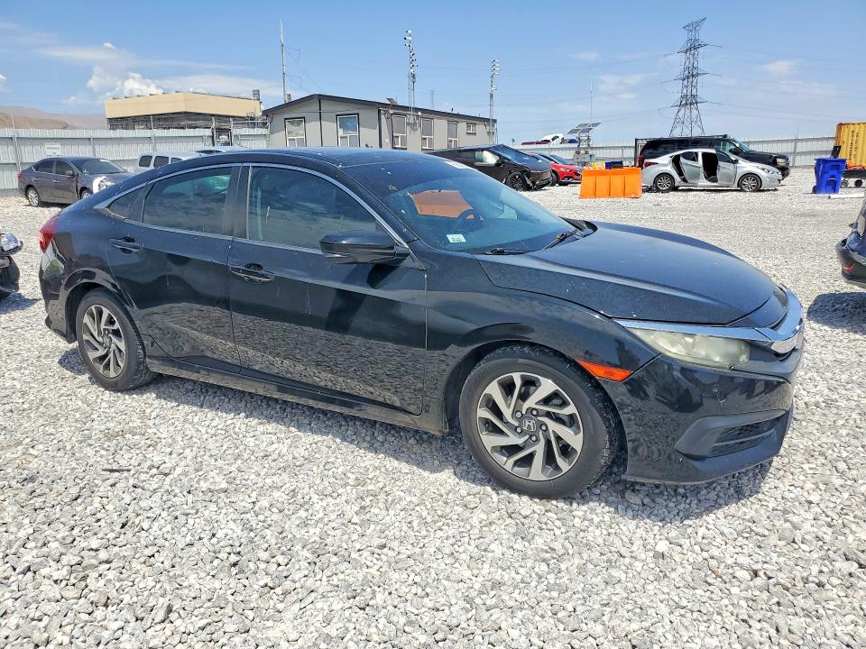Photo 4 from auction – 2016 HONDA CIVIC with VIN 19XFC2F74GE064688