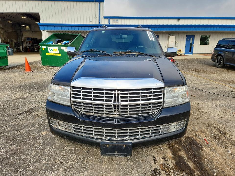 Photo 5 from auction – 2014 LINCOLN NAVIGATOR with VIN 5LMJJ3J57EEL06385