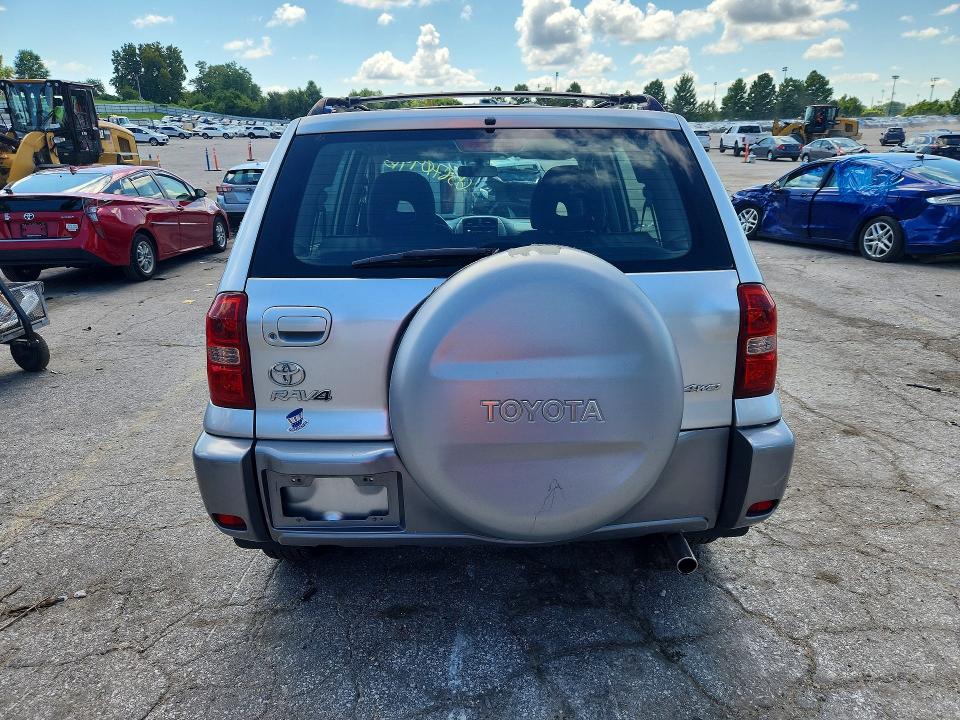 Photo 6 from auction – 2005 TOYOTA RAV4 with VIN JTEHD20V556042565