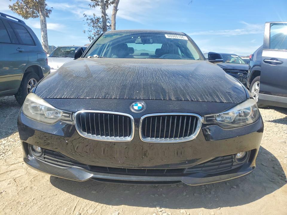 Photo 5 from auction – 2014 BMW 320 with VIN WBA3B1C56EK132760