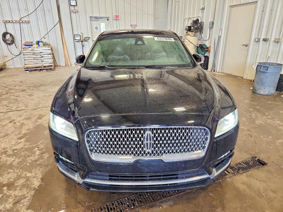 Photo 5 from auction – 2017 LINCOLN CONTINENTAL with VIN 1LN6L9NC7H5609198