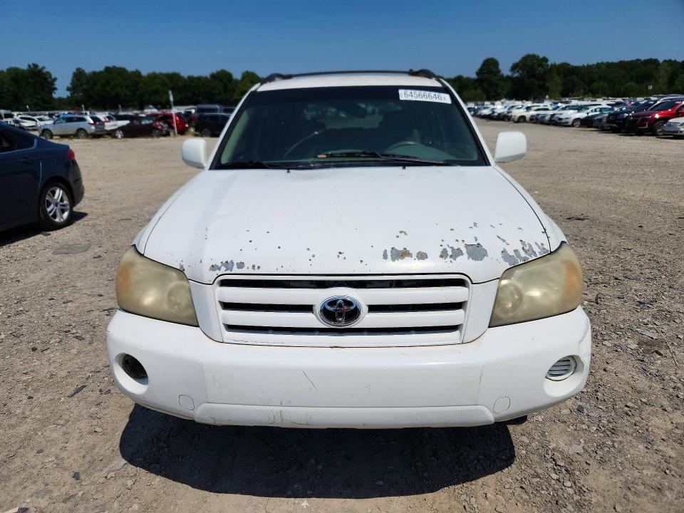 Photo 5 from auction – 2005 TOYOTA HIGHLANDER with VIN JTEGP21A350062069