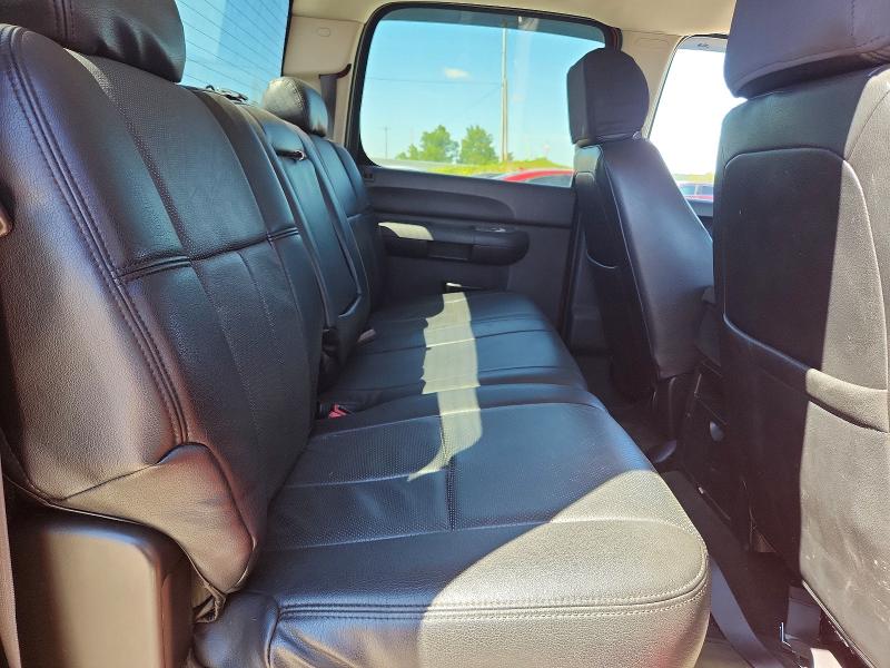 Photo 10 from auction – 2011 GMC SIERRA with VIN 3GTP2VE3XBG222391