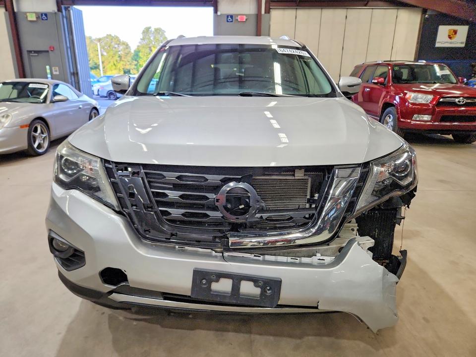 Photo 5 from auction – 2017 NISSAN PATHFINDER with VIN 5N1DR2MM1HC670100