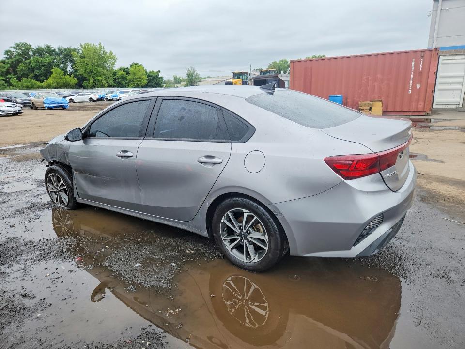 Photo 2 from auction – 2023 KIA FORTE with VIN 3KPF24AD2PE595819