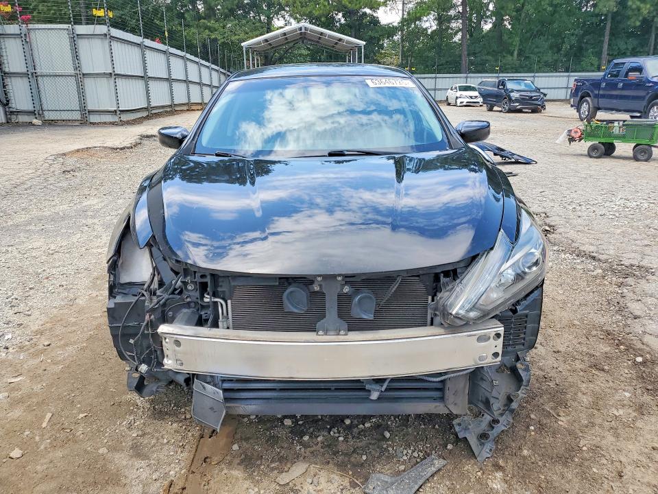 Photo 5 from auction – 2017 NISSAN ALTIMA with VIN 1N4AL3AP8HN344656