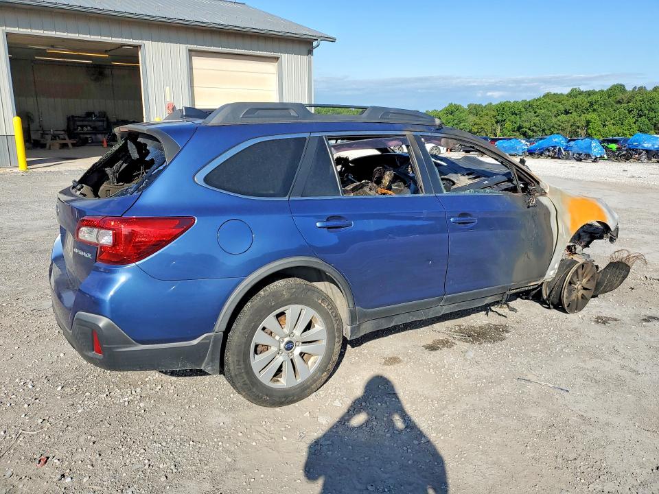 Photo 3 from auction – 2019 SUBARU OUTBACK with VIN 4S4BSAFC1K3377119