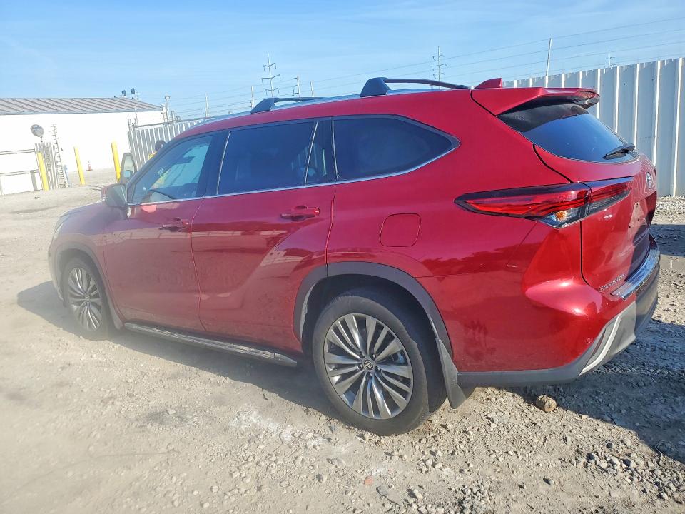 Photo 2 from auction – 2020 TOYOTA HIGHLANDER with VIN 5TDFZRBH4LS032247