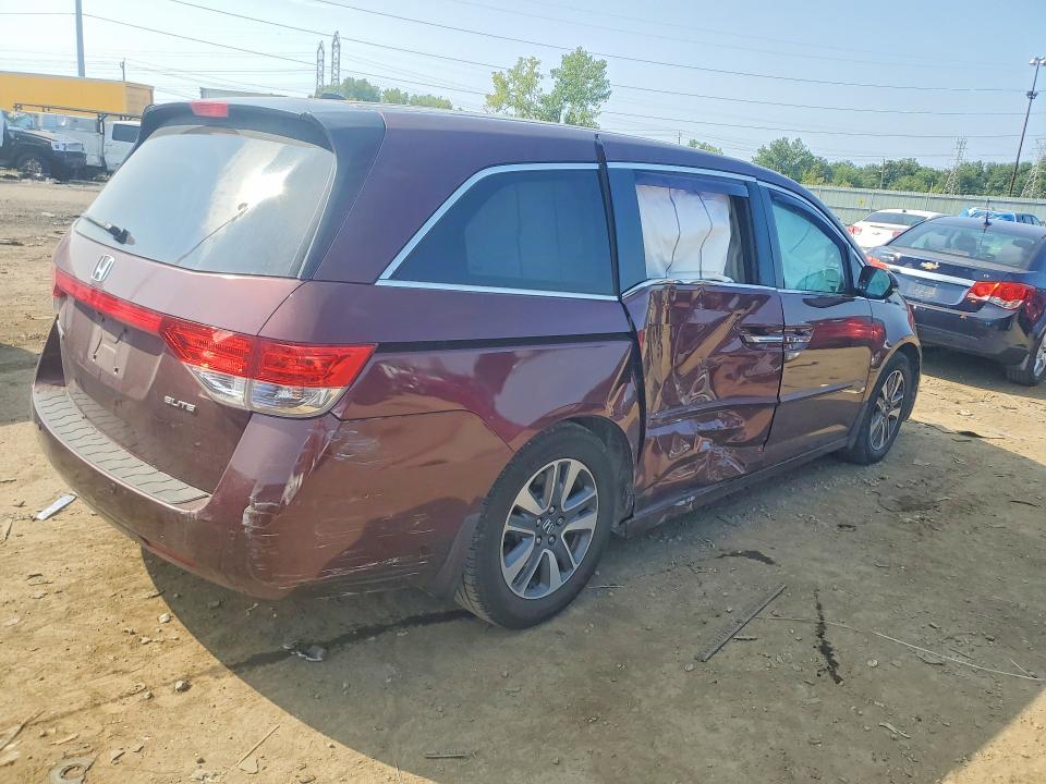 Photo 3 from auction – 2015 HONDA ODYSSEY with VIN 5FNRL5H97FB005754