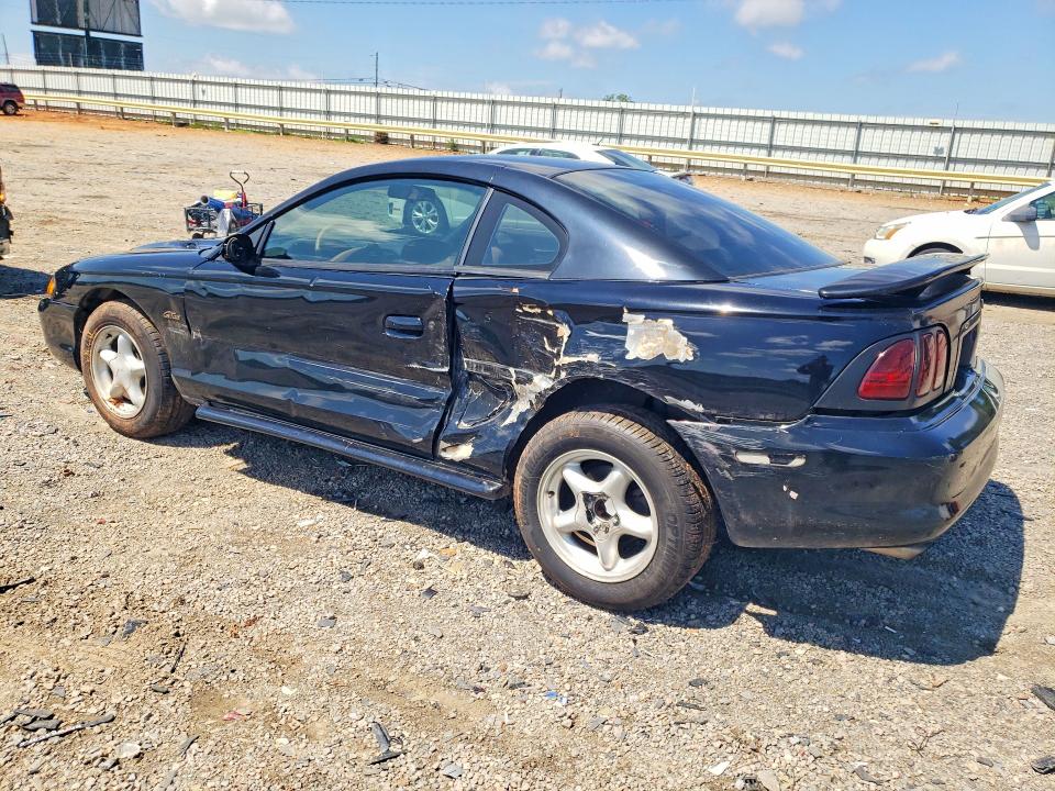 Photo 2 from auction – 1998 FORD MUSTANG with VIN 1FAFP42X0WF188568