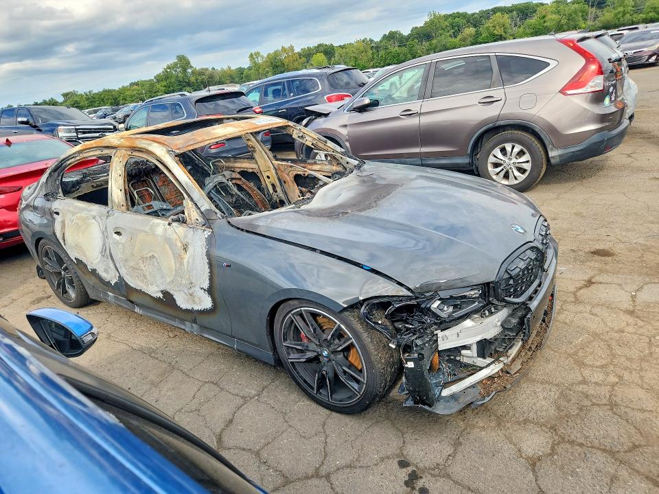 Foto 4 de la subasta – 2023 BMW M340XI con VIN 3MW49FF02P8D47666