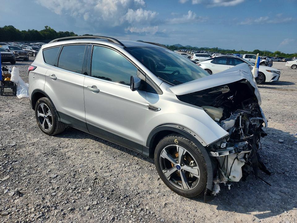 Снимка 4 от търг – 2018 FORD ESCAPE с VIN 1FMCU0HD2JUD25845