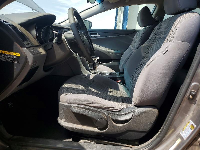 Photo 7 from auction – 2011 HYUNDAI SONATA with VIN 5NPEB4AC3BH272760