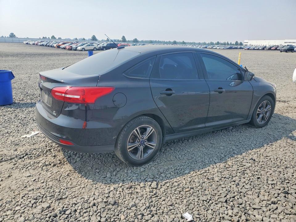 Photo 3 from auction – 2017 FORD FOCUS with VIN 1FADP3FE9HL334951