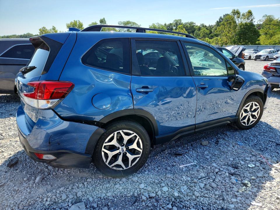 Снимка 3 от търг – 2021 SUBARU FORESTER с VIN JF2SKAFC3MH457548
