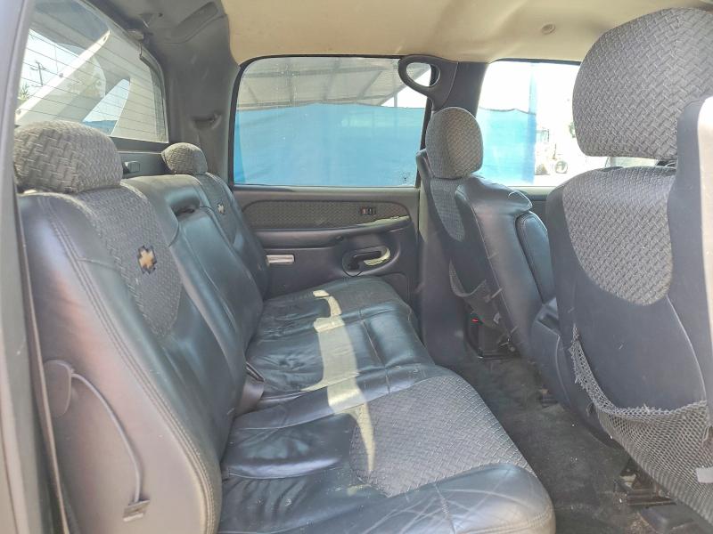 Photo 10 from auction – 2002 CHEVROLET AVALANCHE with VIN 3GNEC13T32G224541