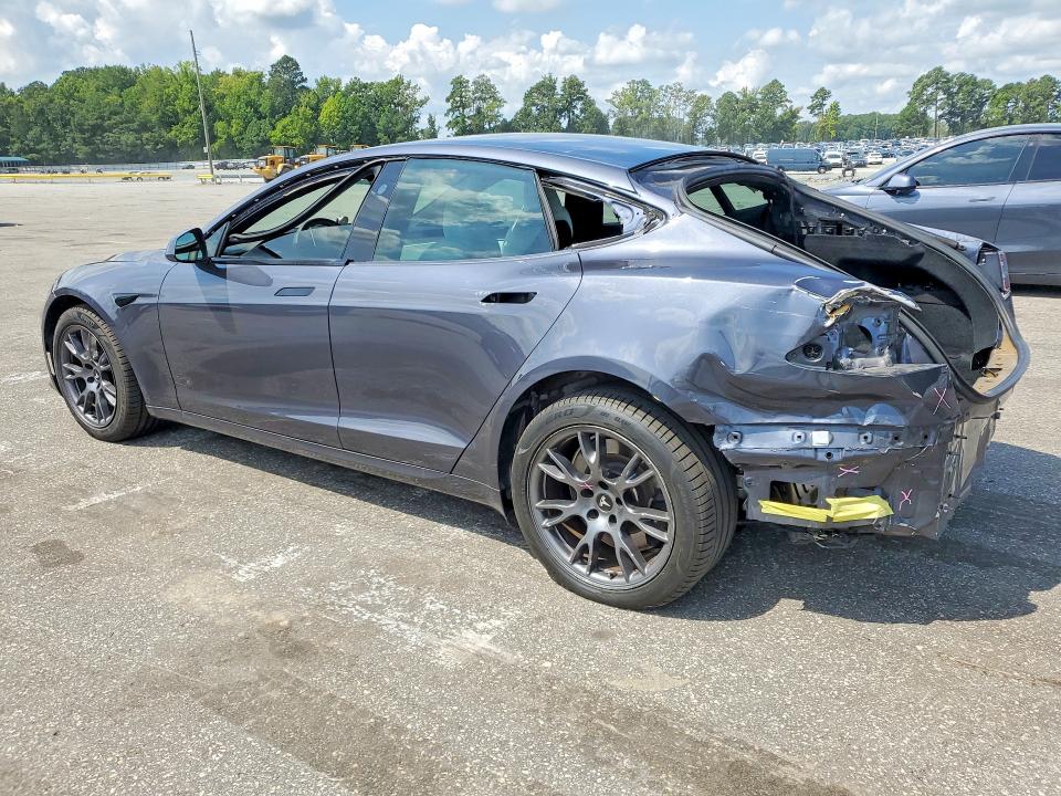 Photo 2 from auction – 2021 TESLA MODEL S with VIN 5YJSA1E5XMF451993
