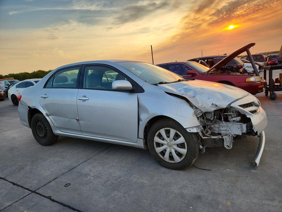 Photo 4 from auction – 2011 TOYOTA COROLLA with VIN JTDBU4EE9B9162927