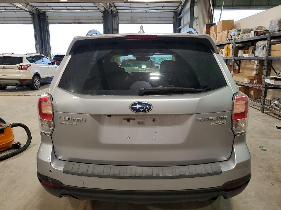 Photo 6 from auction – 2017 SUBARU FORESTER with VIN JF2SJAEC6HH511015