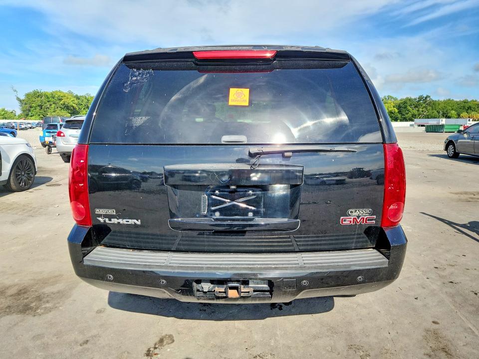 Photo 6 from auction – 2011 GMC YUKON with VIN 1GKS1AE06BR350787