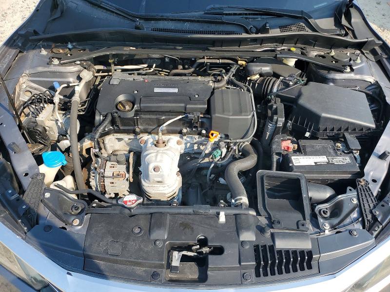 Photo 11 from auction – 2017 HONDA ACCORD with VIN 1HGCR2F94HA040173