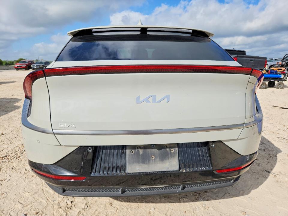 Photo 6 from auction – 2024 KIA EV6 with VIN KNDC34LA7R5163843