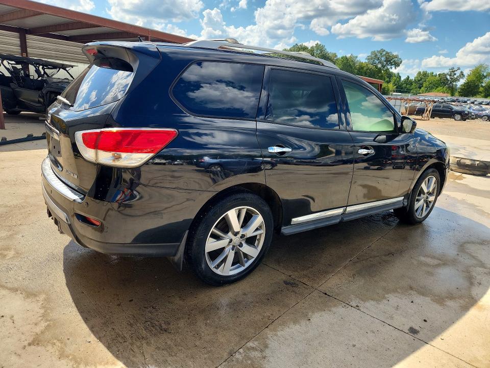 Photo 3 from auction – 2014 NISSAN PATHFINDER with VIN 5N1AR2MN5EC679938
