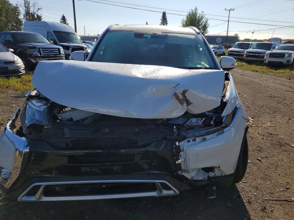 Photo 5 from auction – 2020 MITSUBISHI OUTLANDER with VIN JA4AZ2A32LZ612628