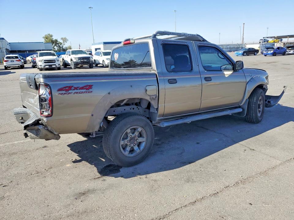 Photo 3 from auction – 2004 NISSAN FRONTIER with VIN 1N6ED27Y64C436242