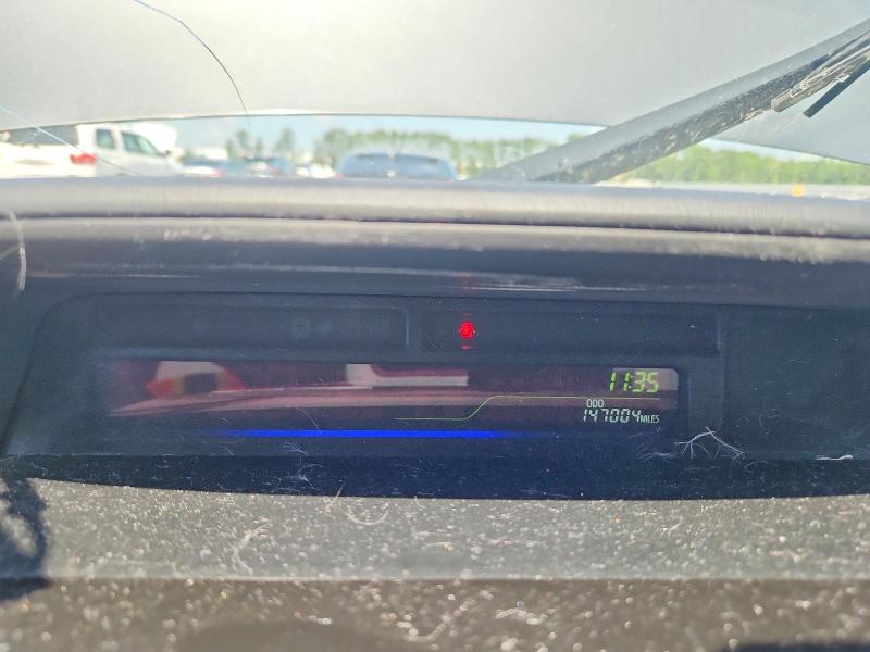 Photo 9 from auction – 2014 TOYOTA PRIUS V with VIN JTDZN3EU5E3327117