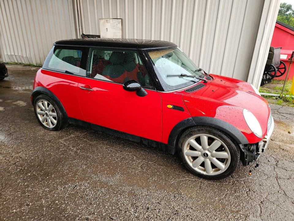 Photo 4 from auction – 2002 MINI COOPER with VIN WMWRC33402TC35983