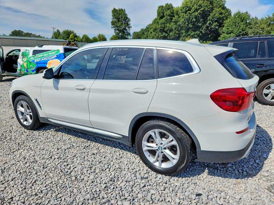 Photo 2 from auction – 2019 BMW X3 with VIN 5UXTR7C53KLE97034