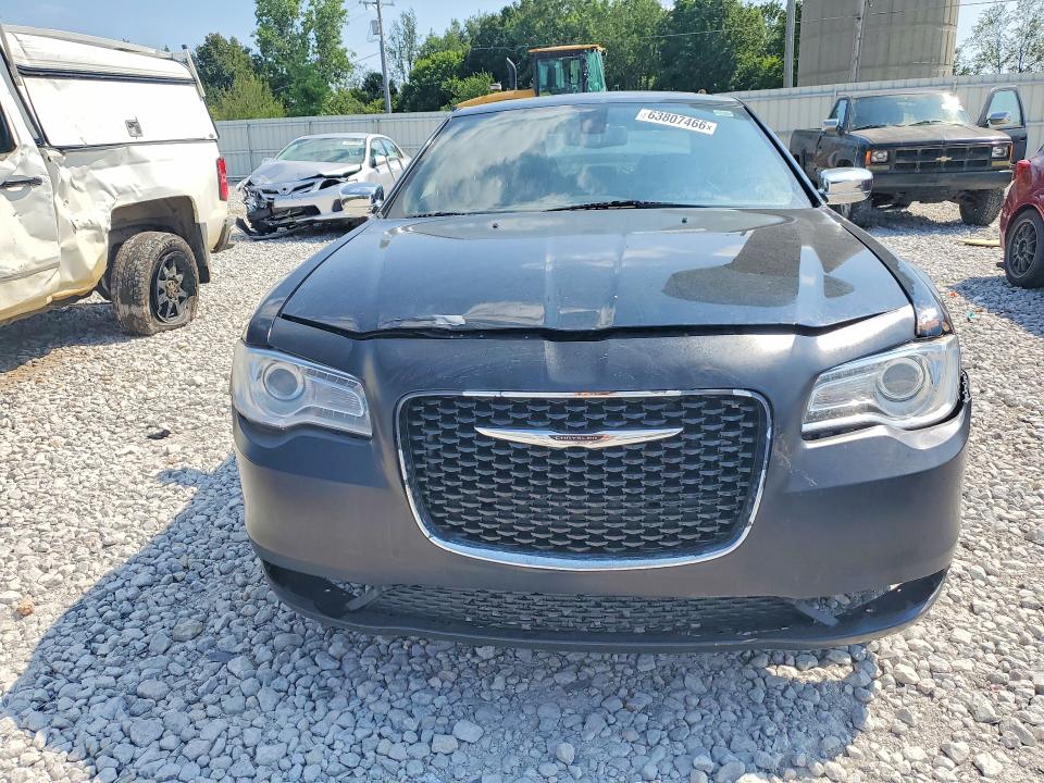 Photo 5 from auction – 2014 CHRYSLER 300C with VIN 2C3CCAKG7EH179536