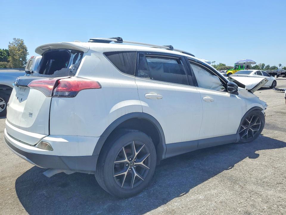 Photo 3 from auction – 2018 TOYOTA RAV4 with VIN JTMNFREV7JJ725510