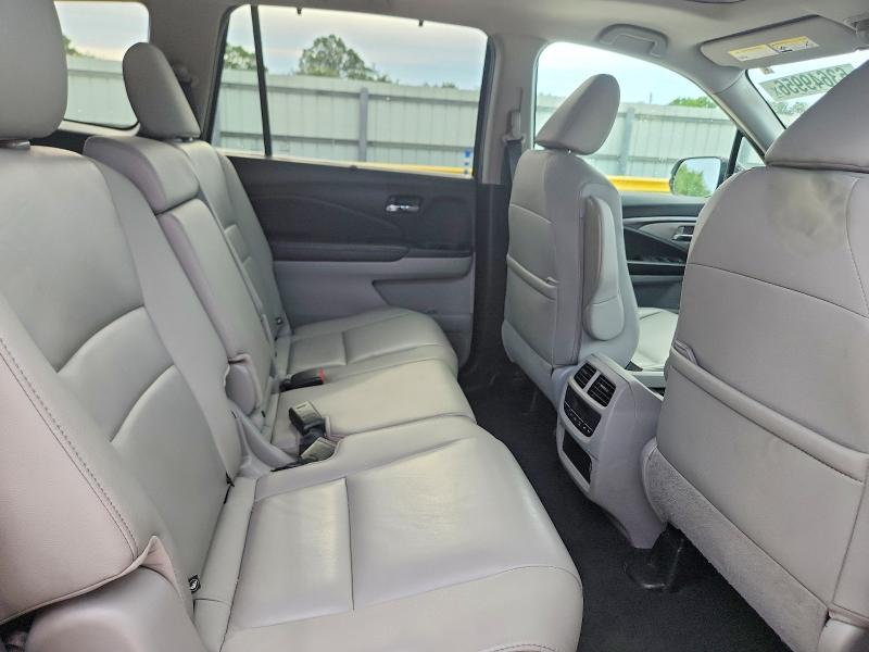 Photo 11 from auction – 2021 HONDA PILOT with VIN 5FNYF5H56MB014488