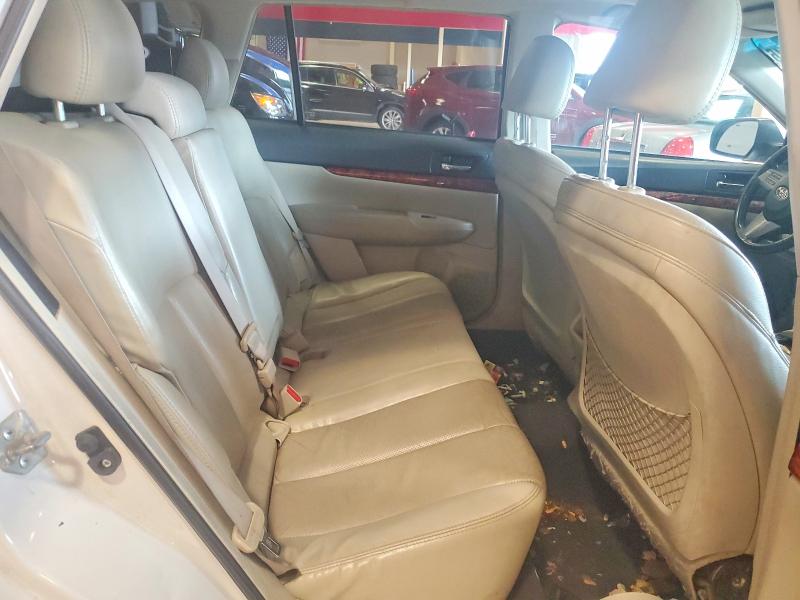Photo 11 from auction – 2011 SUBARU OUTBACK with VIN 4S4BRBKC6B3312323