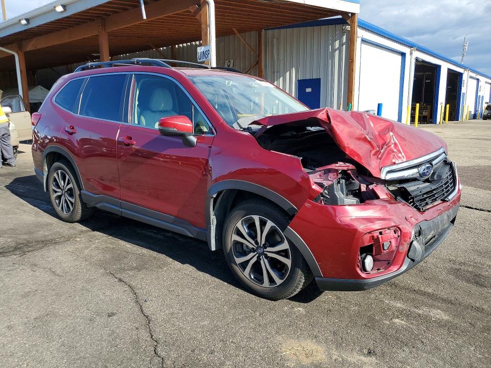 Photo 4 from auction – 2019 SUBARU FORESTER with VIN JF2SKAUC2KH443852