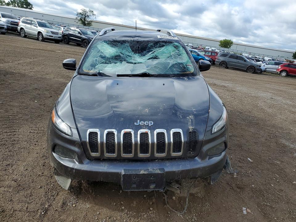 Photo 5 from auction – 2015 JEEP CHEROKEE with VIN 1C4PJMCB3FW655288