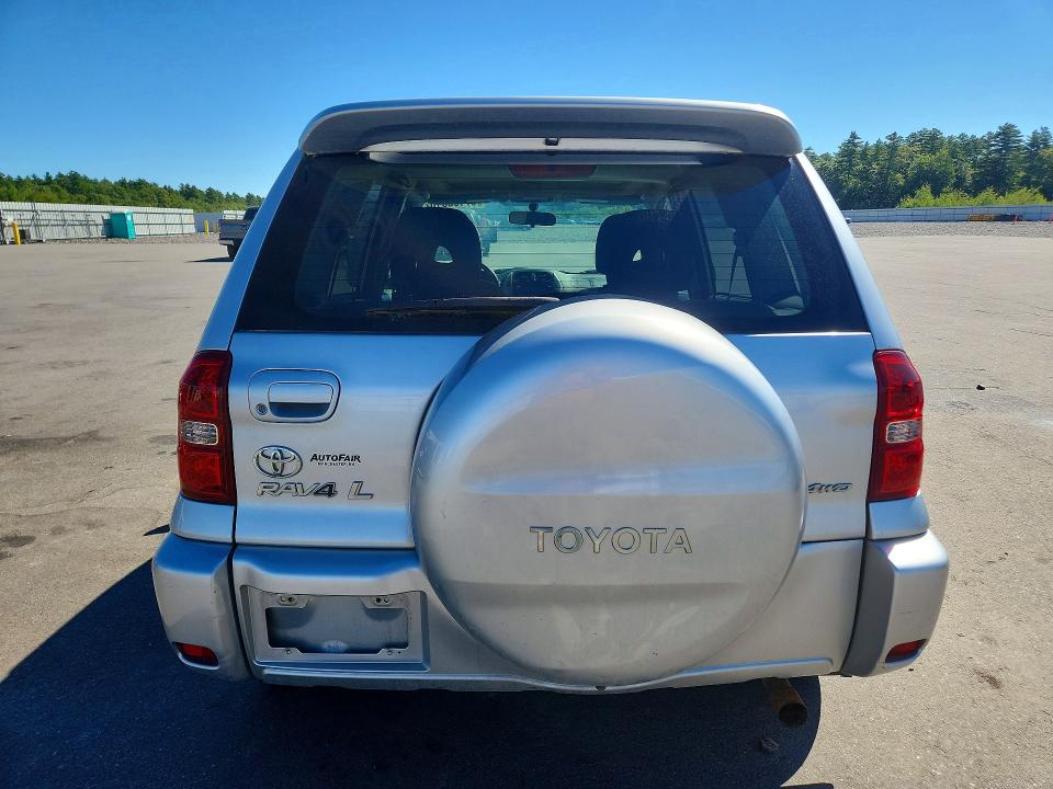 Photo 6 from auction – 2005 TOYOTA RAV4 with VIN JTEHD20V450045475
