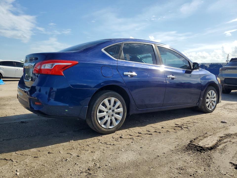Photo 3 from auction – 2016 NISSAN SENTRA with VIN 3N1AB7AP7GY271580