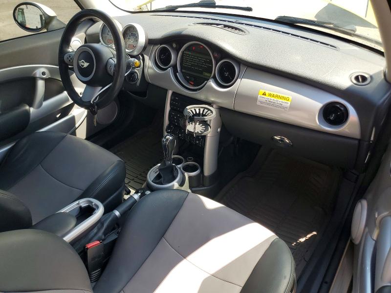 Photo 8 from auction – 2005 MINI COOPER with VIN WMWRC33595TJ72182