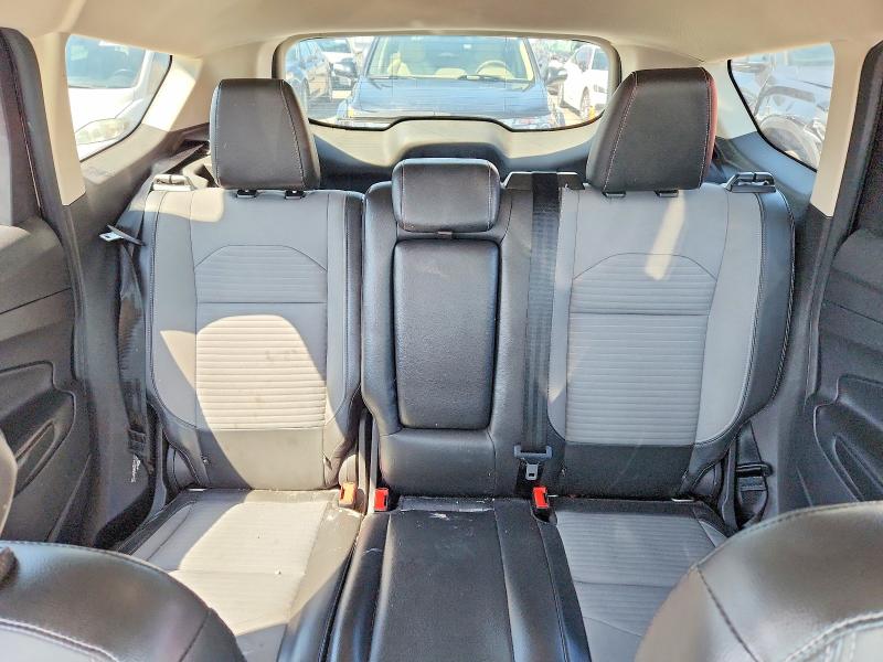 Photo 10 from auction – 2017 FORD ESCAPE with VIN 1FMCU0J91HUE58760