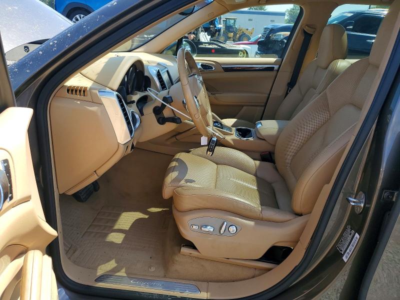 Photo 7 from auction – 2012 PORSCHE CAYENNE with VIN WP1AA2A25CLA08688