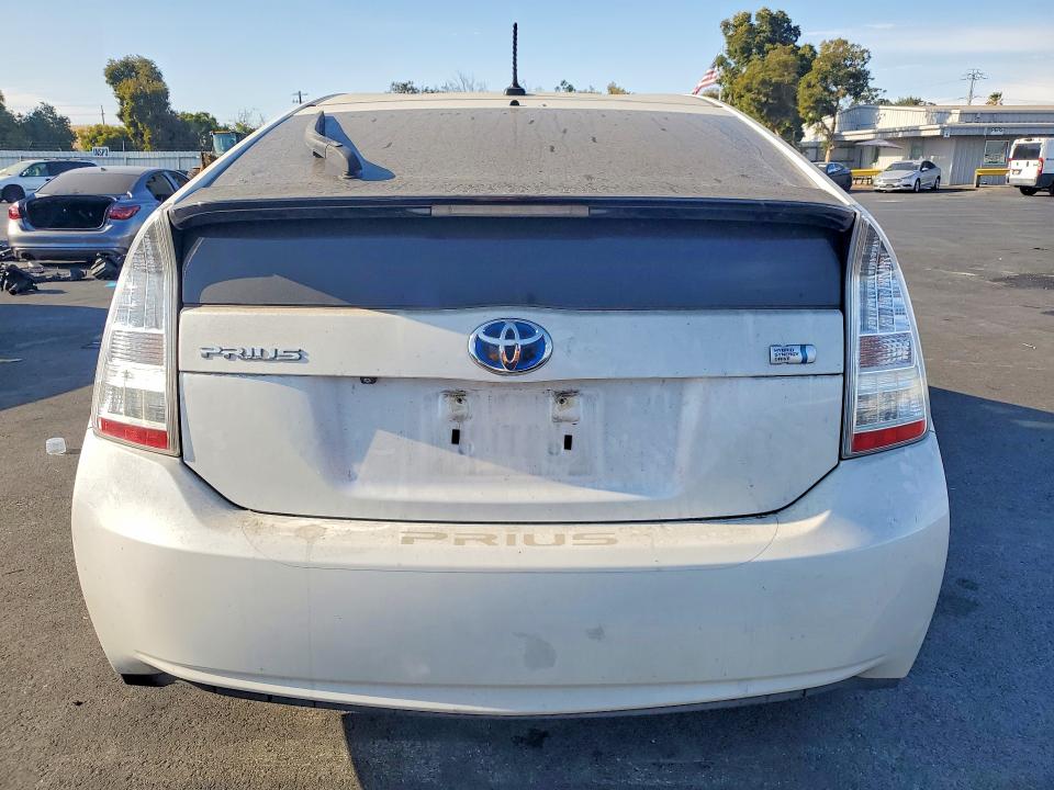Photo 6 from auction – 2010 TOYOTA PRIUS with VIN JTDKN3DU8A0011113