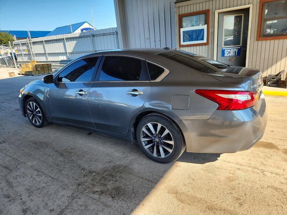 Photo 2 from auction – 2017 NISSAN ALTIMA with VIN 1N4AL3AP6HC169805