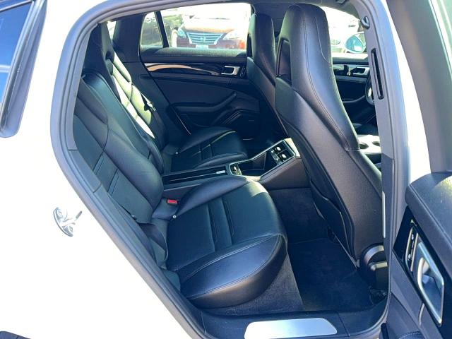 Photo 6 from auction – 2017 PORSCHE PANAMERA with VIN WP0AA2A71HL103883